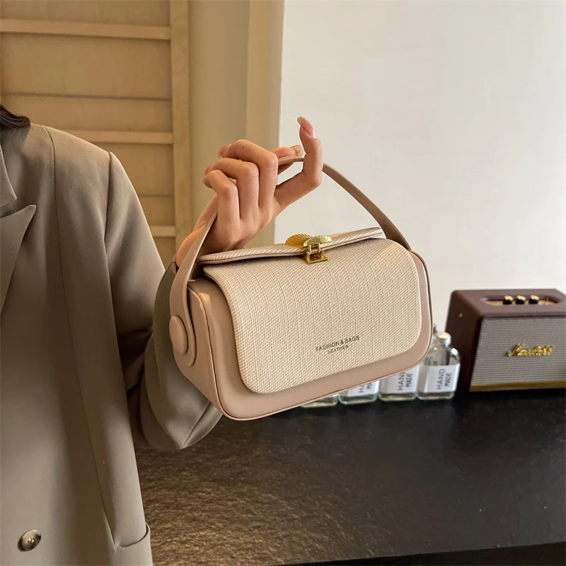 Bolsa mini quadrada feminina
